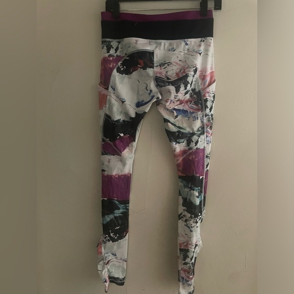 Lululemon Speed Tight III Luxtreme
Pigment Wave Leggings Black/Plum HTF RARE 6 - Picture 6 of 8